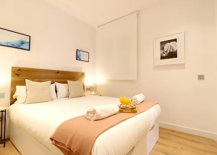 Reina Sofia Suite I